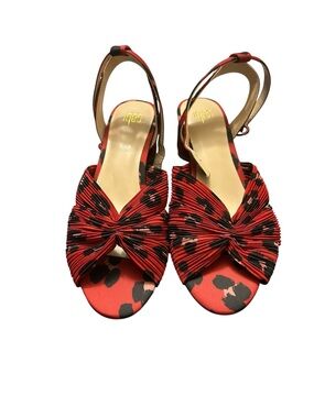 CAbi Siren Sandal Womens Size 6 retro Ankle Strap Round Heel Red Leopard Pleated